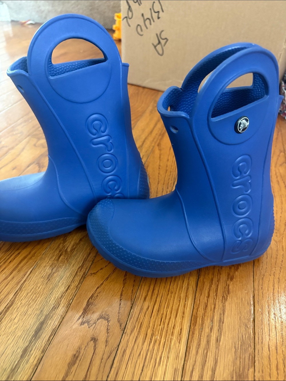 CROCS Kids Blue Handle Rain Boots size 1 junior